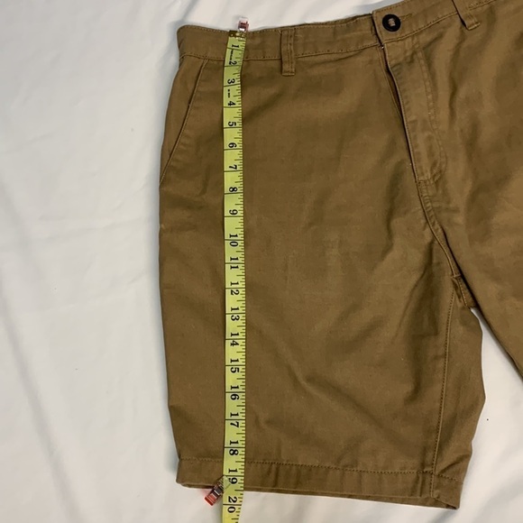 West 49 Slim Bermuda Shorts Size 36 Colour Camel - Picture 2 of 11
